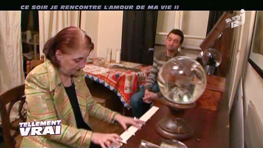 Magda Medium donne une voyance en direct à "Tellement Vrai", émission Tv dédie à "Ce soir je rencontre l'amour de ma vie !!"